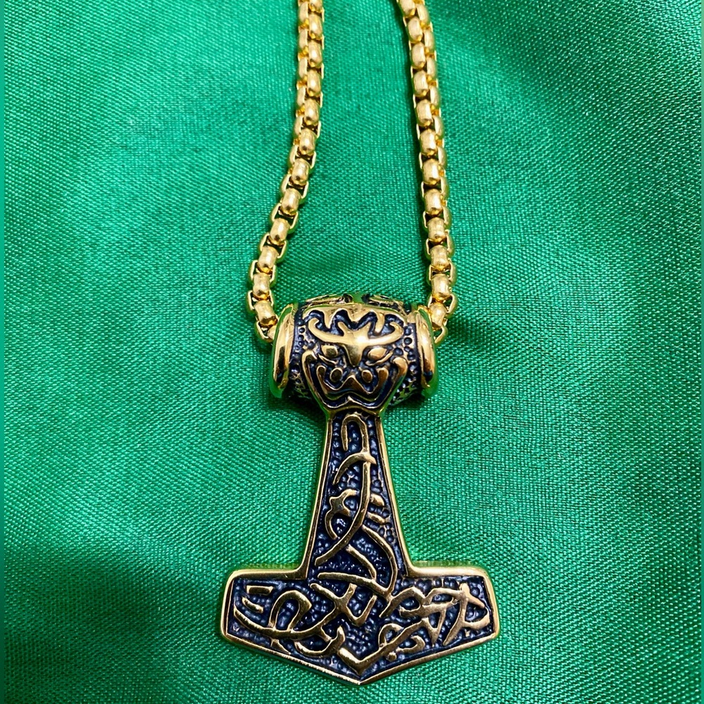 Thor’s Hammer Pendant